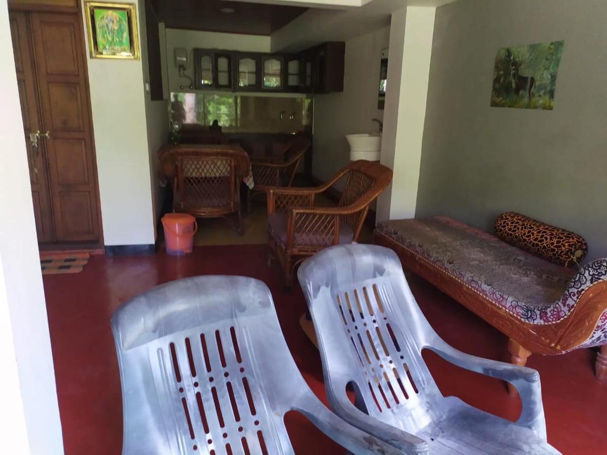 Ambadi'S Villa -Lake View Resort Pallipuram Kültér fotó