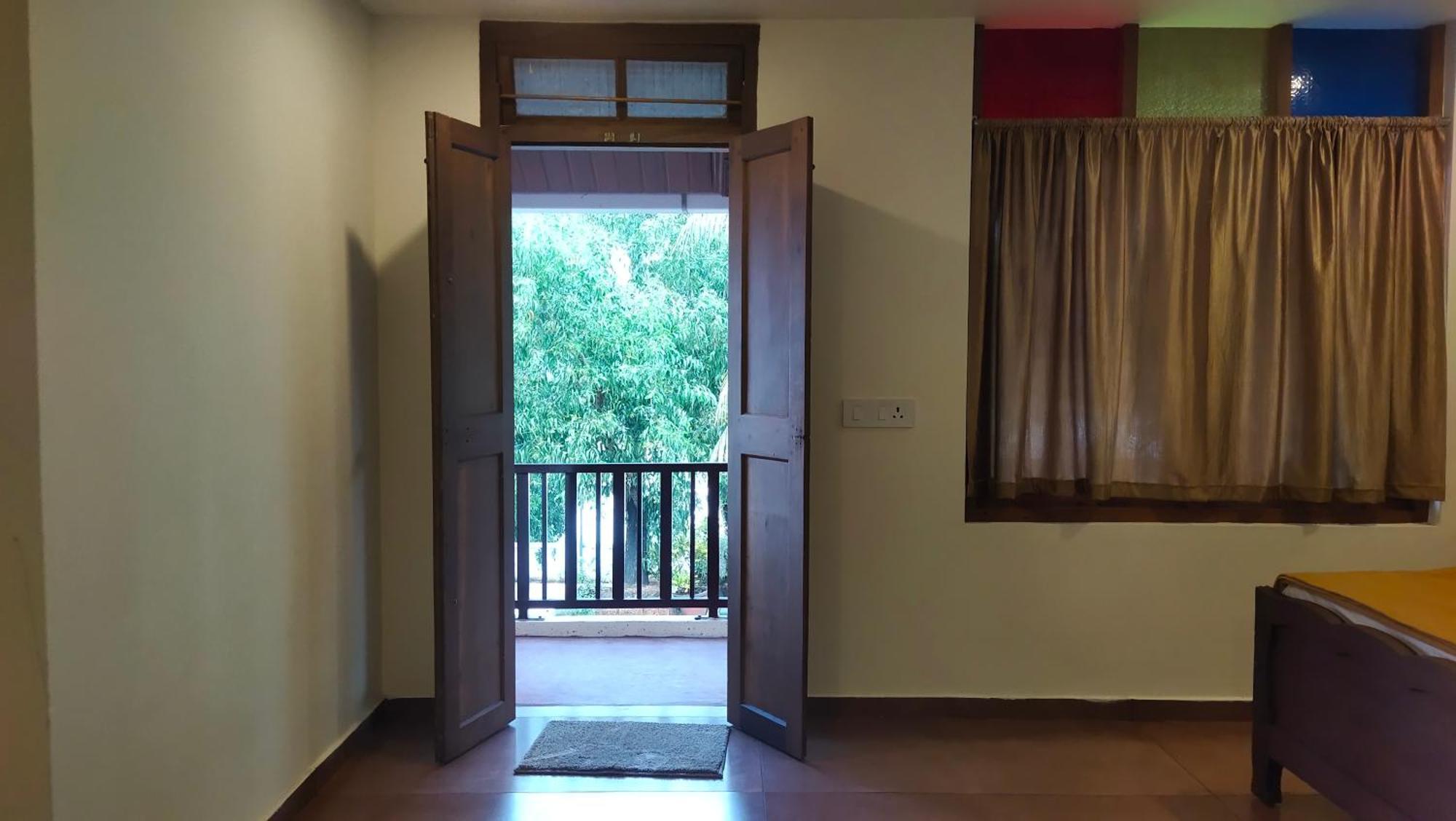 Ambadi'S Villa -Lake View Resort Pallipuram Kültér fotó