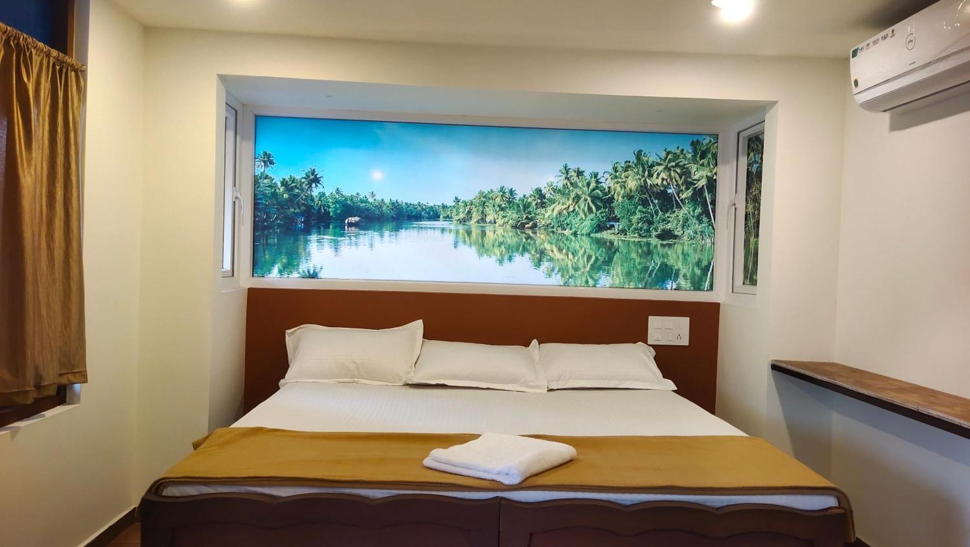 Ambadi'S Villa -Lake View Resort Pallipuram Kültér fotó