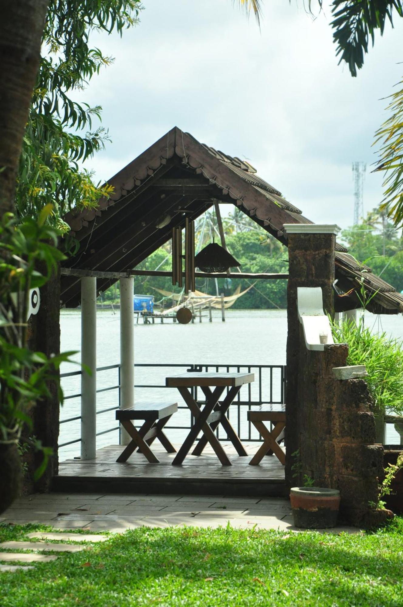 Ambadi'S Villa -Lake View Resort Pallipuram Kültér fotó
